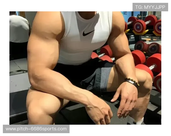 足球场上的肌肉男神：盘点各大球星的强悍体魄与健美风采